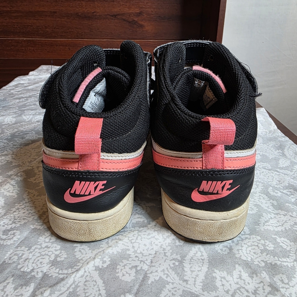 Nike Court Borough Mid 2 sneakers Pink, Black, And White Girls Size 6 - Picture 5 of 7